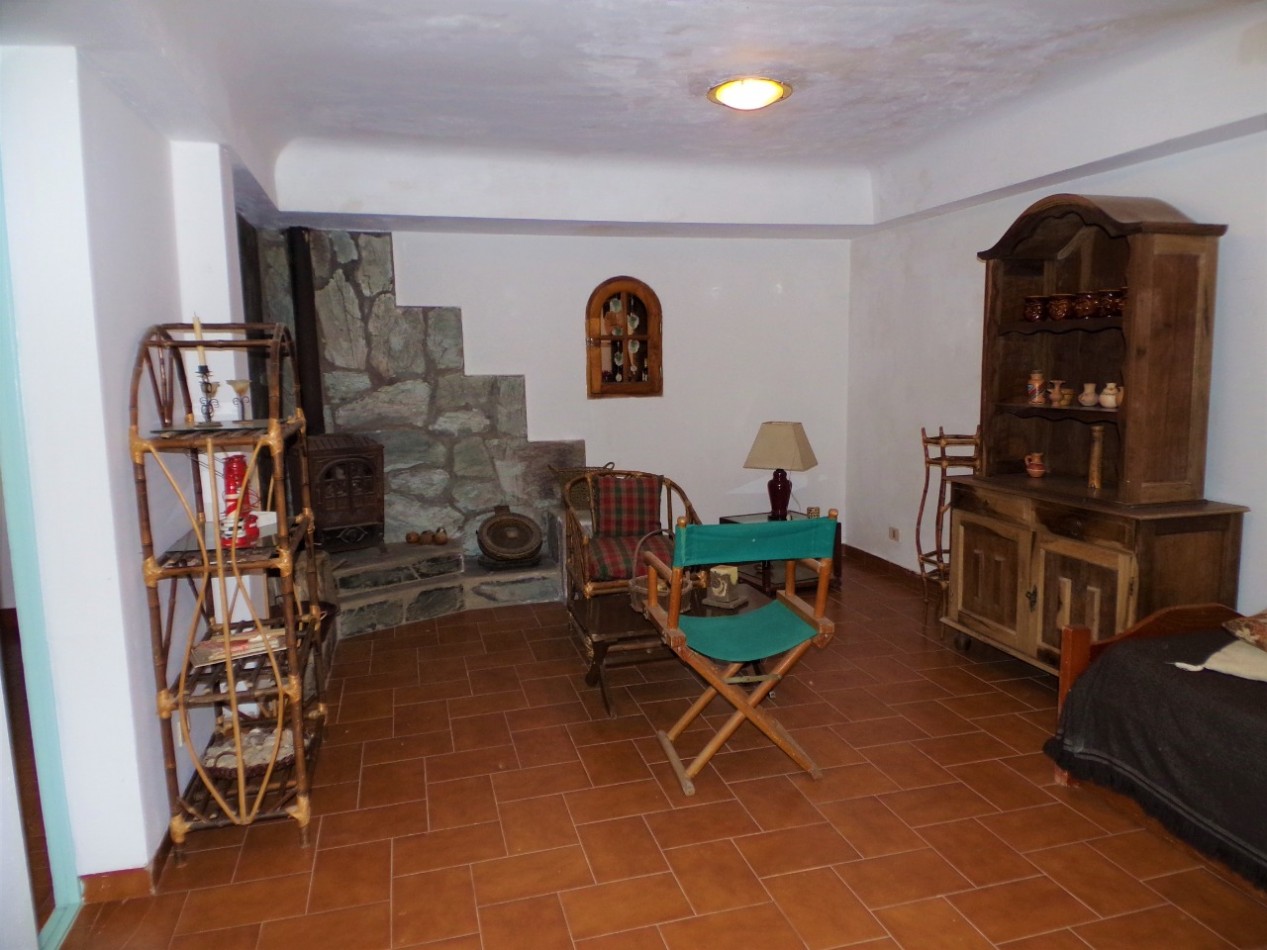 Chalet Sobre 2 Lotes, C/piscina en Sta. Clara del Mar Vende o Permuta