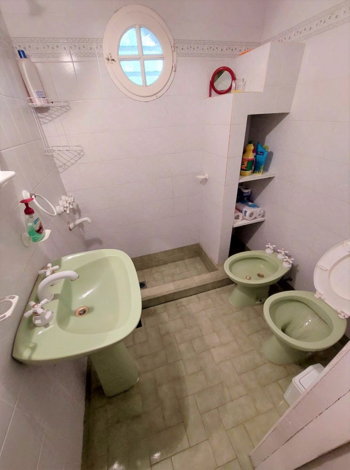 Chalet Sobre 2 Lotes, C/piscina en Sta. Clara del Mar Vende o Permuta