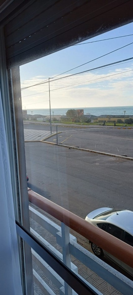 Departamento de 3 Ambientes con Vista Al Mar en Miramar