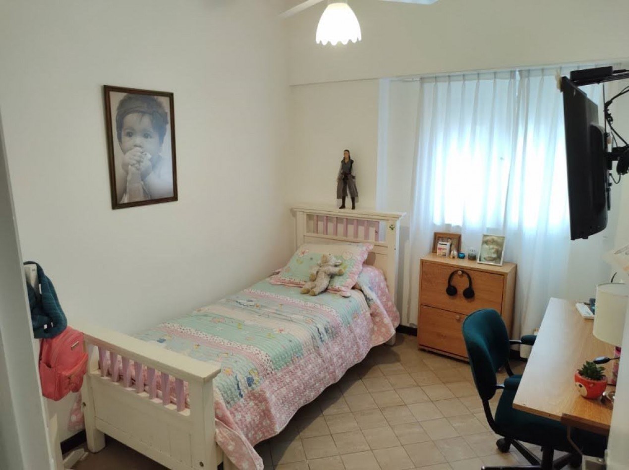 Departamento de 4 Ambientes C/dependencia y Cochera