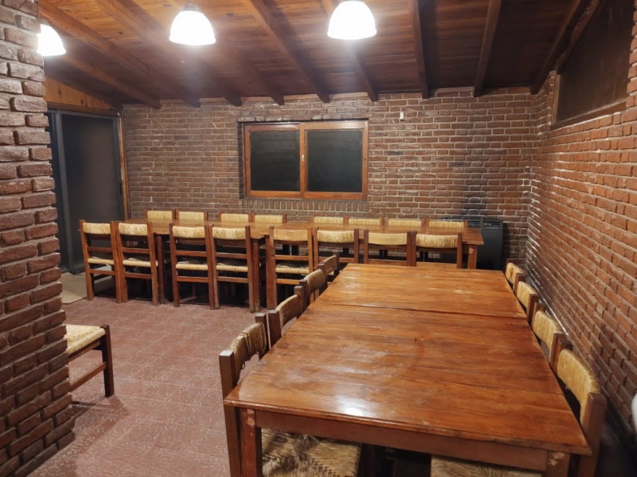 Departamento de 4 Ambientes C/dependencia y Cochera