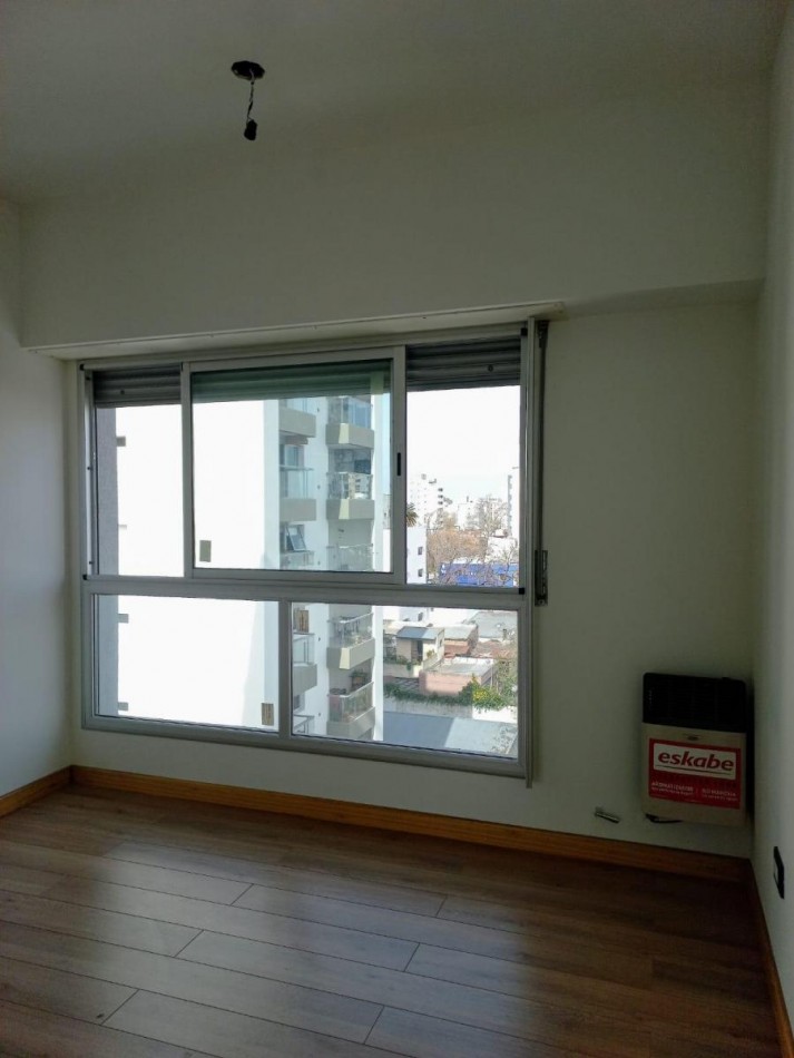 Departamento de un Ambiente y Medio A Estrenar en El Centro de La Plata Vende o Permuta