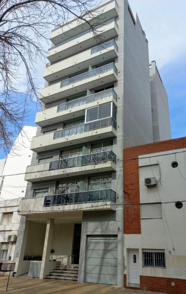 Departamento de un Ambiente y Medio A Estrenar en El Centro de La Plata Vende o Permuta