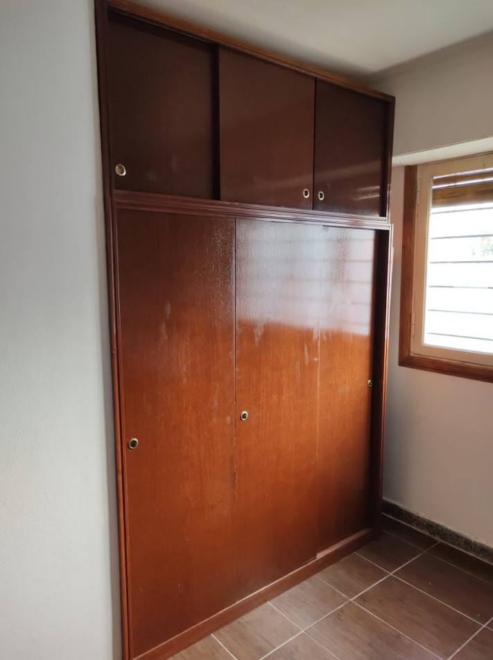 CASA 3 AMBIENTES SOBRE CALLE ROSALES AL 7400