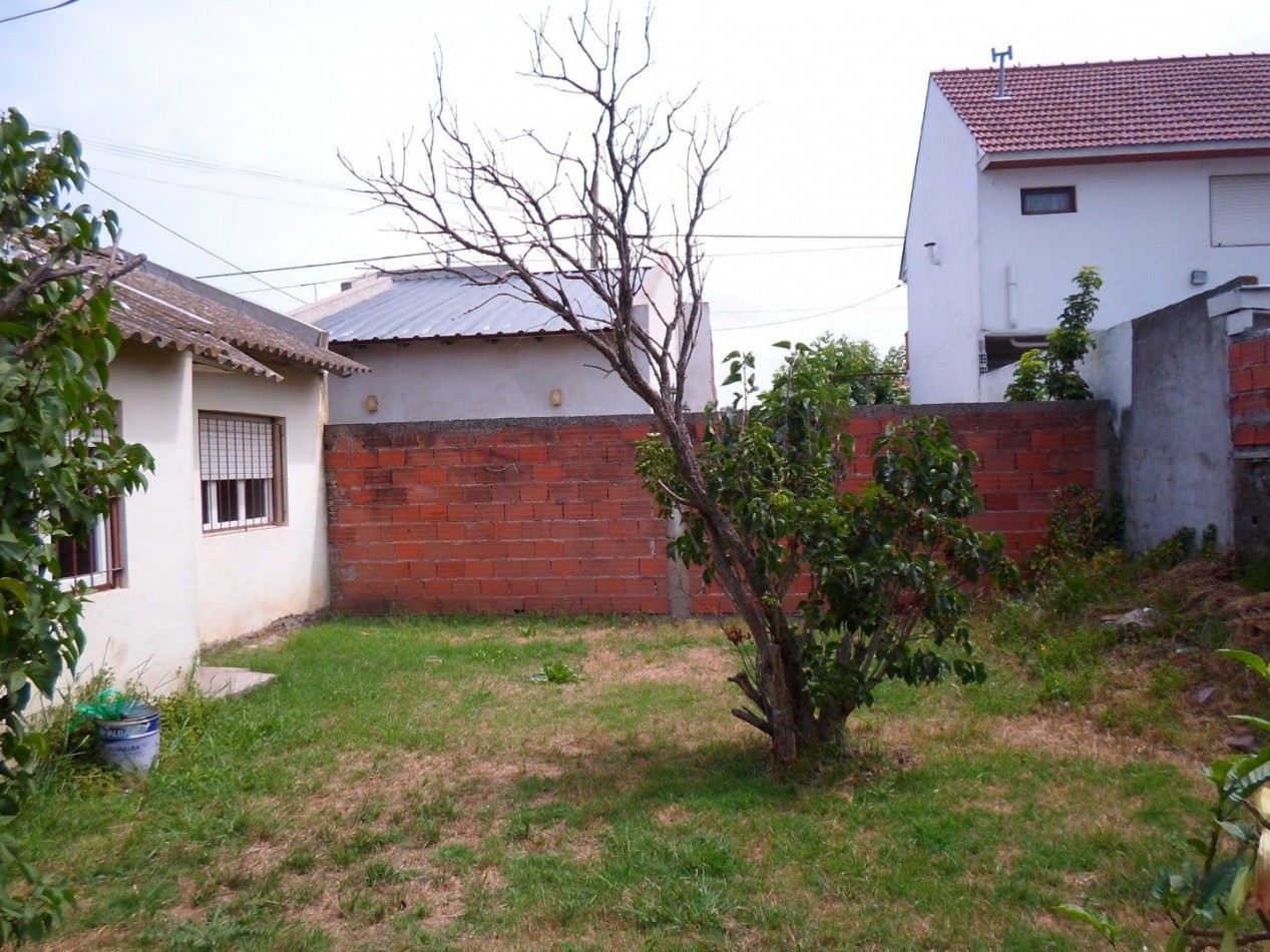 CASA 2 AMBIENTES EN LOTE PROPIO DE 200M2