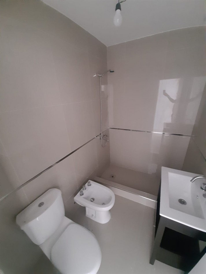 PH 3 AMBIENTES EN 1ER. PISO POR ESCALERA A ESTRENAR EN PUNTA MOGOTES