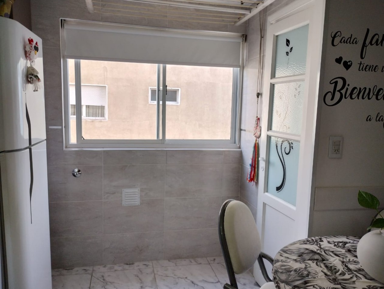 DEPARTAMENTO 3 AMB RECICLADO, CON BALCON FRANCES A LA CALLE, A 250 MTS. DE LA PLAYA PUNTA IGLESIA. APTO CREDITO