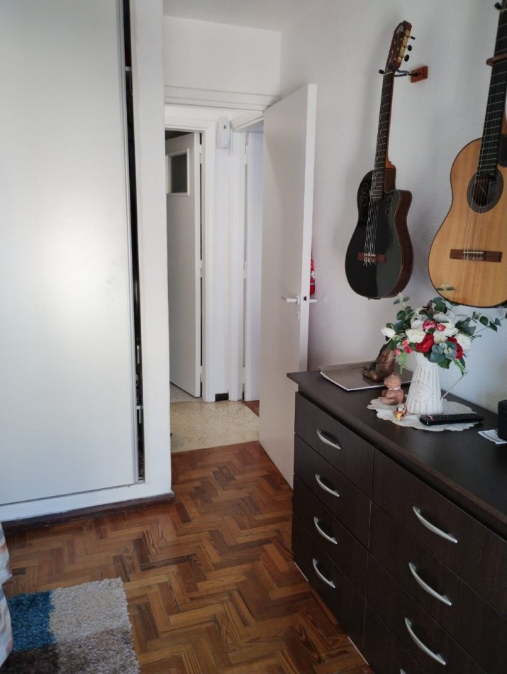 DEPARTAMENTO 3 AMB RECICLADO, CON BALCON FRANCES A LA CALLE, A 250 MTS. DE LA PLAYA PUNTA IGLESIA. APTO CREDITO