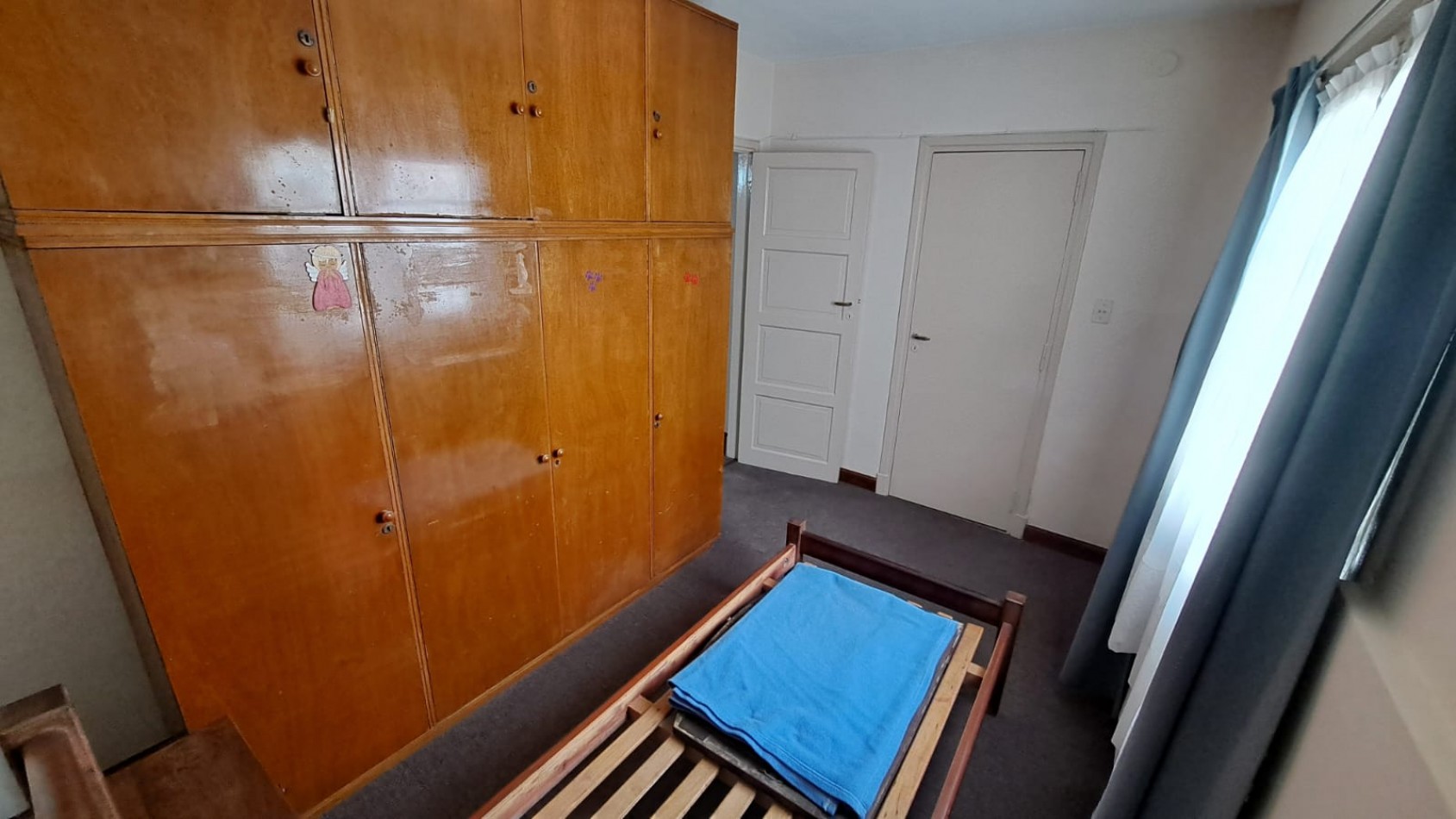 PH 3 AMBIENTES CON PATIO, EN PLANTA BAJA AL FRENTE, EN EL BARRIO SAN JOSE VENDE Y PERMUTA