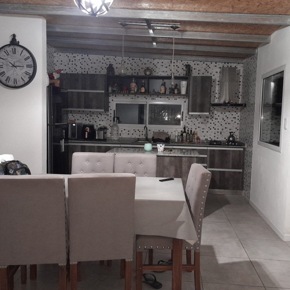 CASA 4 AMBIENTES EN COUNTRY COSTA DEL SOL, CERCA DE LA PLAYA EN MAR CHIQUITA. APTO CREDITO, PERMUTA Y FINANCIA