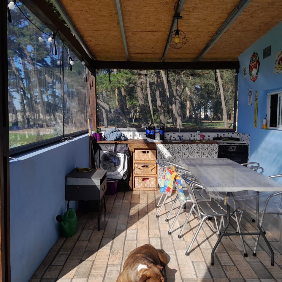 CASA 4 AMBIENTES EN COUNTRY COSTA DEL SOL, CERCA DE LA PLAYA EN MAR CHIQUITA. APTO CREDITO, PERMUTA Y FINANCIA