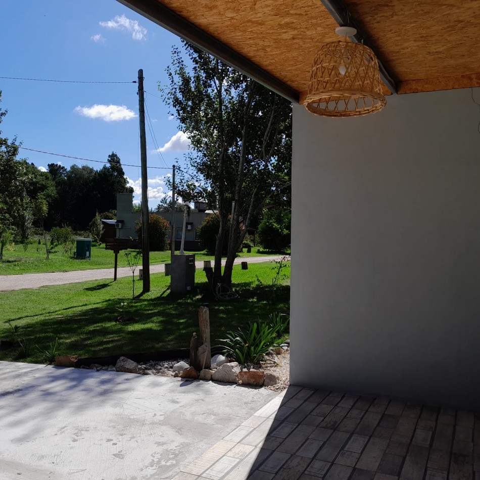 CASA 4 AMBIENTES EN COUNTRY COSTA DEL SOL, CERCA DE LA PLAYA EN MAR CHIQUITA. APTO CREDITO, PERMUTA Y FINANCIA