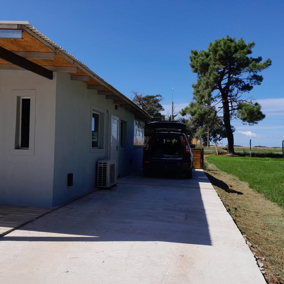 CASA 4 AMBIENTES EN COUNTRY COSTA DEL SOL, CERCA DE LA PLAYA EN MAR CHIQUITA. APTO CREDITO, PERMUTA Y FINANCIA
