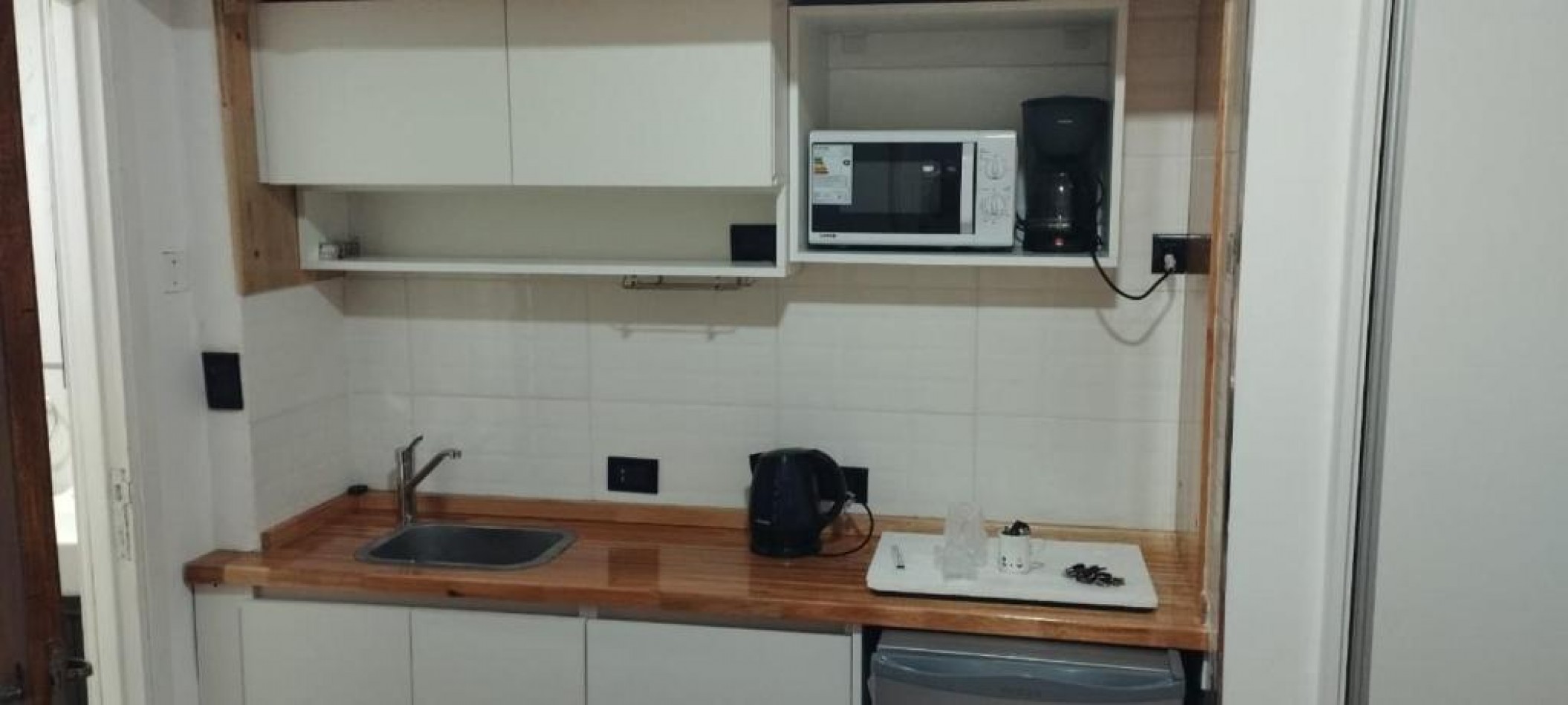 DEPARTAMENTO DE 1 AMBIENTE RECICLADO, INTERNO, A SOLO 400 MTS DE LA PLAYA EN ALDREY