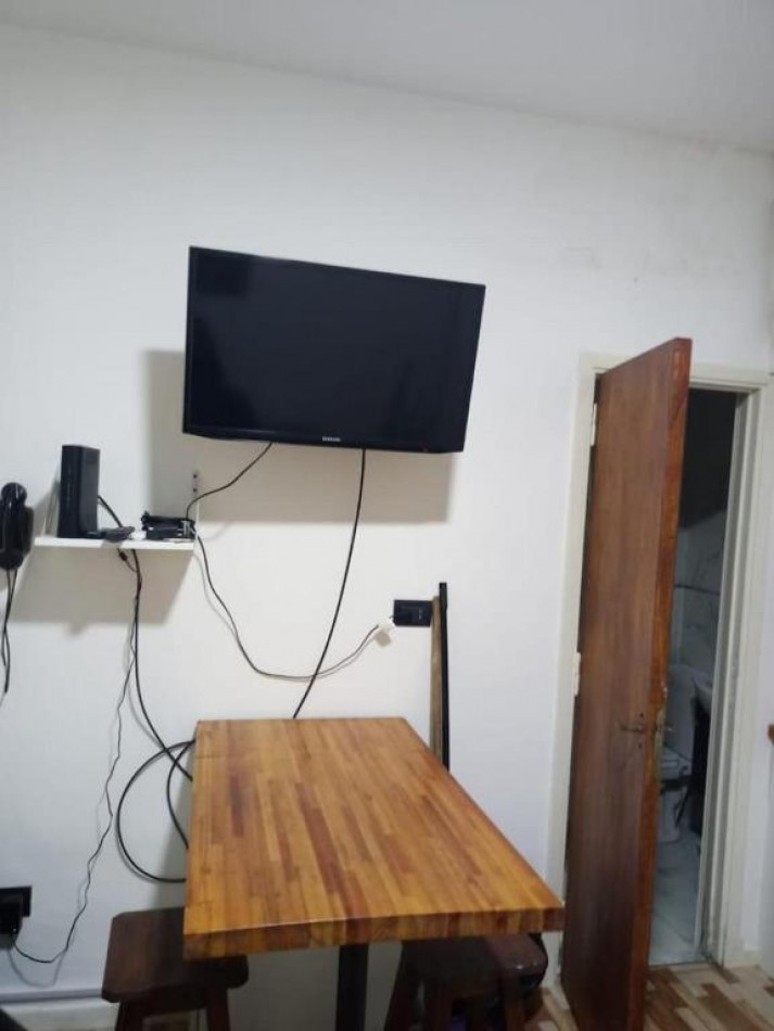 DEPARTAMENTO DE 1 AMBIENTE RECICLADO, INTERNO, A SOLO 400 MTS DE LA PLAYA EN ALDREY