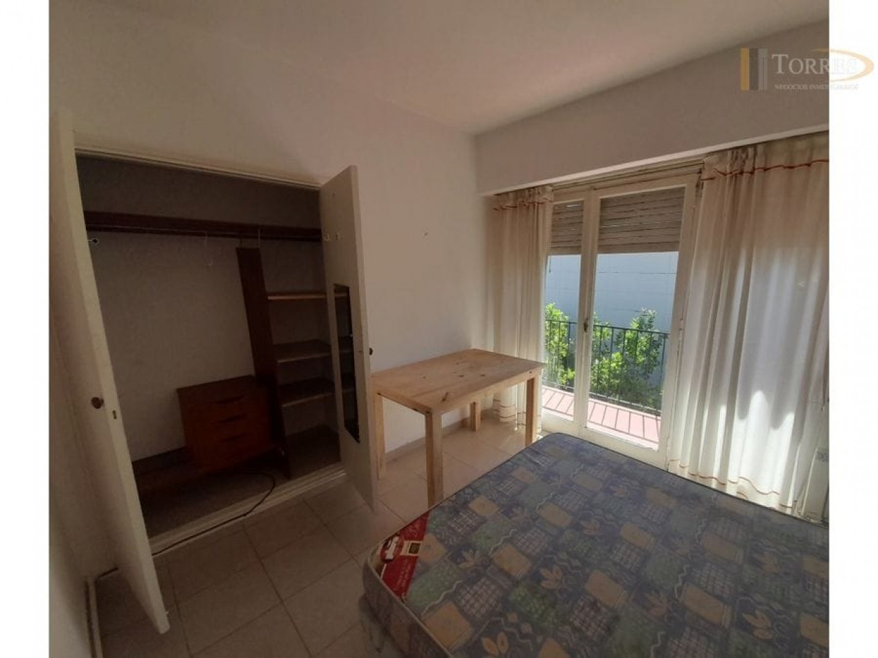 DEPARTAMENTO 2 AMBIENTES CON BALCON A LA CALLE Y VISTA AL SHOPPING ALDREY