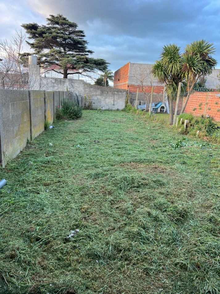 LOTE DE 246M2 CON LOZA Y PLANO APROBADO, A 20 CUADRAS DE PLAYA PUNTA MOGOTES, APTO CREDITO