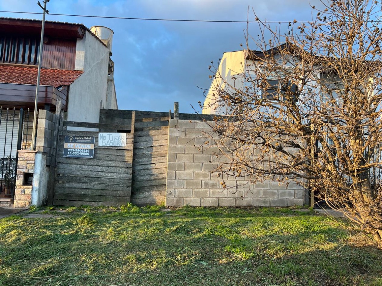 LOTE DE 246M2 CON LOZA Y PLANO APROBADO, A 20 CUADRAS DE PLAYA PUNTA MOGOTES, APTO CREDITO
