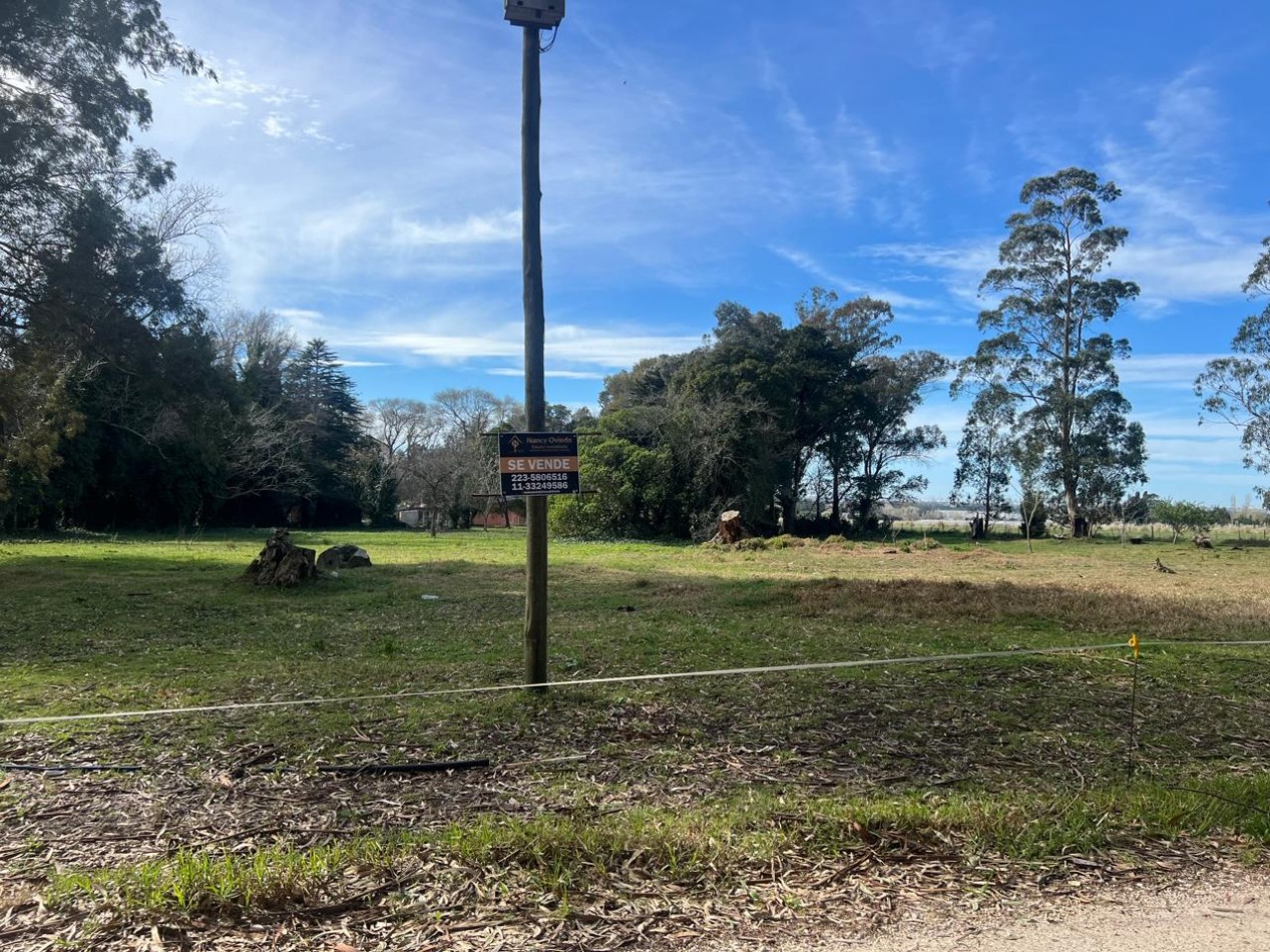 LOTE DE 739 M2 EN EL BARRIO COLINA ALEGRE VENDE O PERMUTA