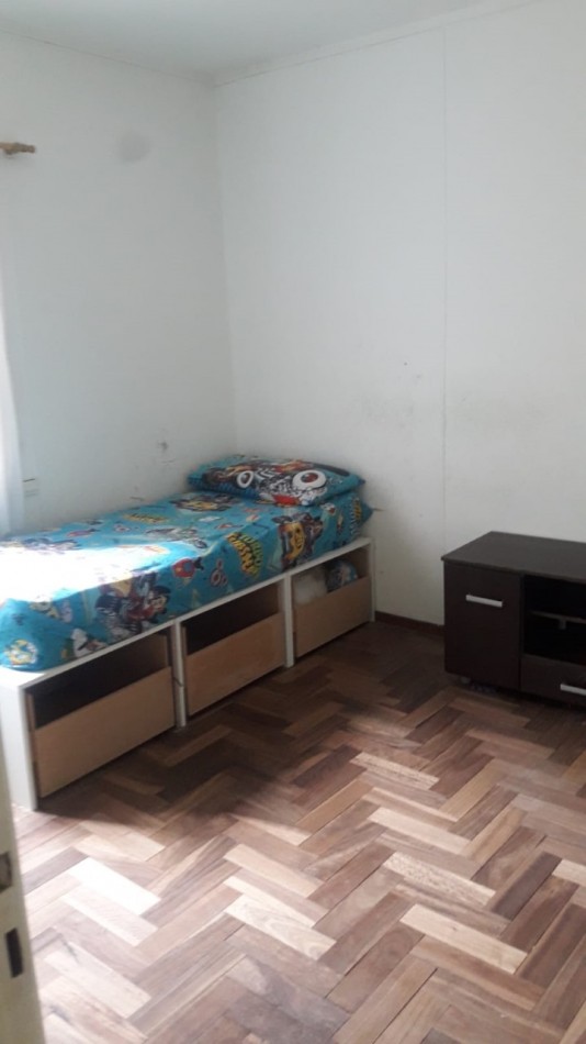 DEPARTAMENTO 3 AMBIENTES AL CONTRAFRENTE CON BALCON, EN 1ER. PISO POR ESCALERA