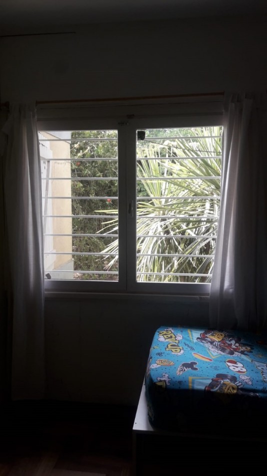 DEPARTAMENTO 3 AMBIENTES AL CONTRAFRENTE CON BALCON, EN 1ER. PISO POR ESCALERA