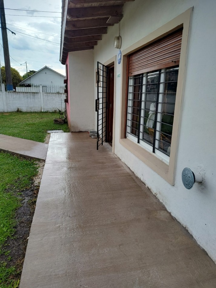 CASA 3 AMBIENTES SOBRE CALLE ROSALES AL 7400