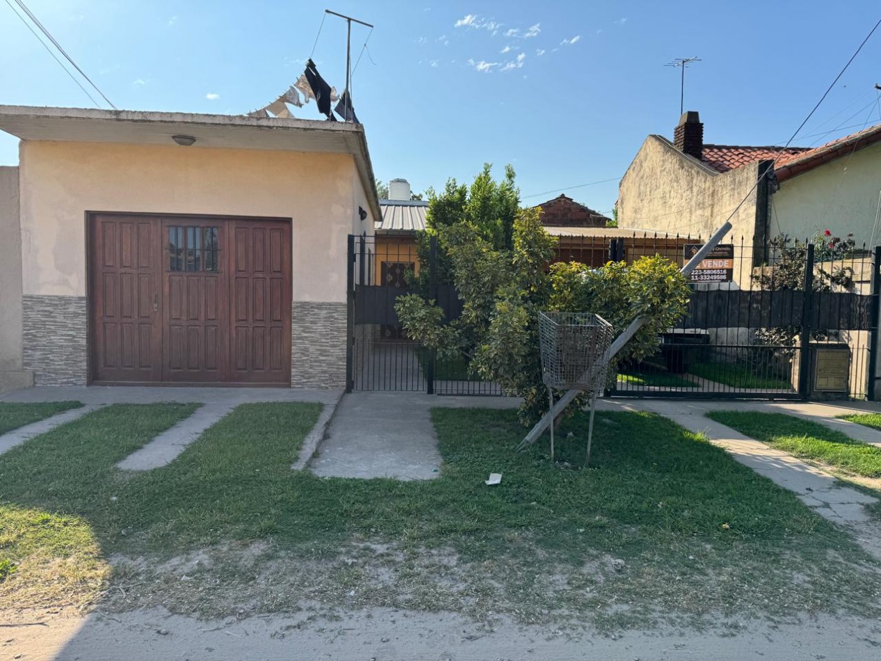 CASA 4 AMBIENTES CON LOCAL SOBRE CALLE SANTA CECILIA Y PUAN