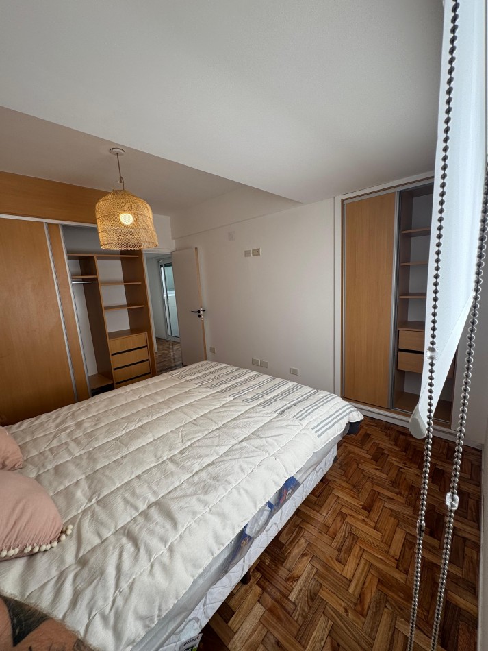 DEPARTAMENTO 4 AMBIENTES A LA CALLE CON BALCON TERRAZA CUBIERTO, LAVADERO Y VISTA PARCIAL LATERAL AL MAR