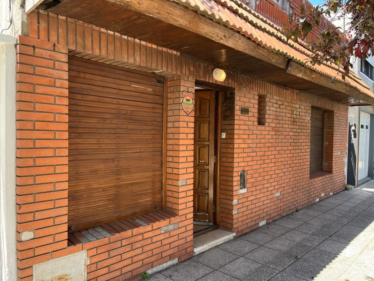 PH 3 AMBIENTES AL FRENTE EN PLANTA BAJA CON PATIO EN SAN JOSE