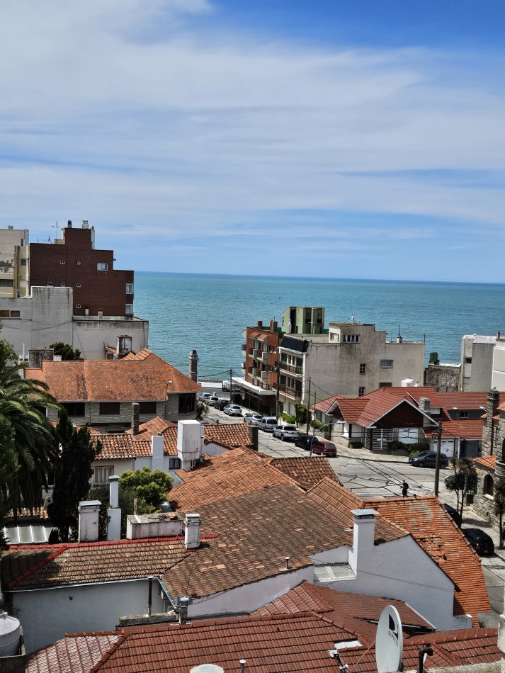 DEPARTAMENTO 2 AMBIENTES LATERAL CON DEPENDENCIA Y VISTA AL MAR EN PUNTA IGLESIA