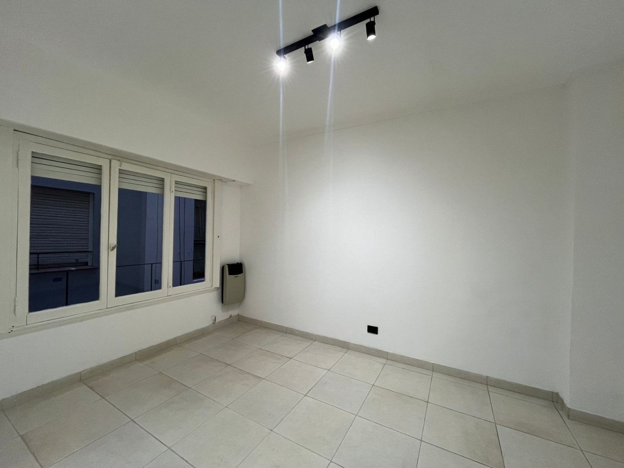 DEPARTAMENTO 3 AMBIENTES AL CONTRAFRENTE EN ALDREY, A 200 METROS DEL MAR