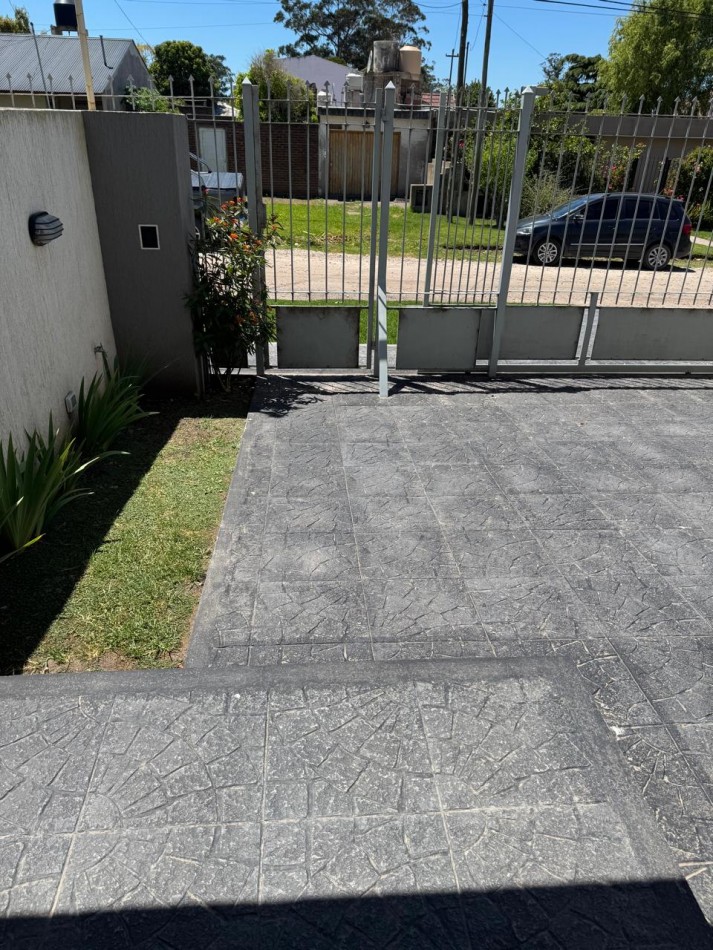 DUPLEX 4 AMBIENTES A ESTRENAR, CON PATIO Y PARRILLA EN COLINAS PERALTA RAMOS