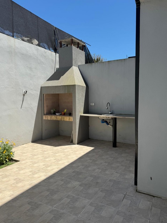 DUPLEX 4 AMBIENTES A ESTRENAR, CON PATIO Y PARRILLA EN COLINAS PERALTA RAMOS