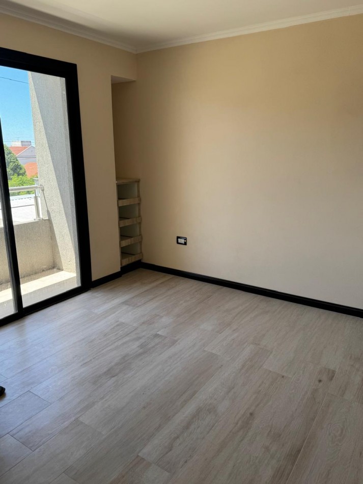 DUPLEX 4 AMBIENTES A ESTRENAR, CON PATIO Y PARRILLA EN COLINAS PERALTA RAMOS