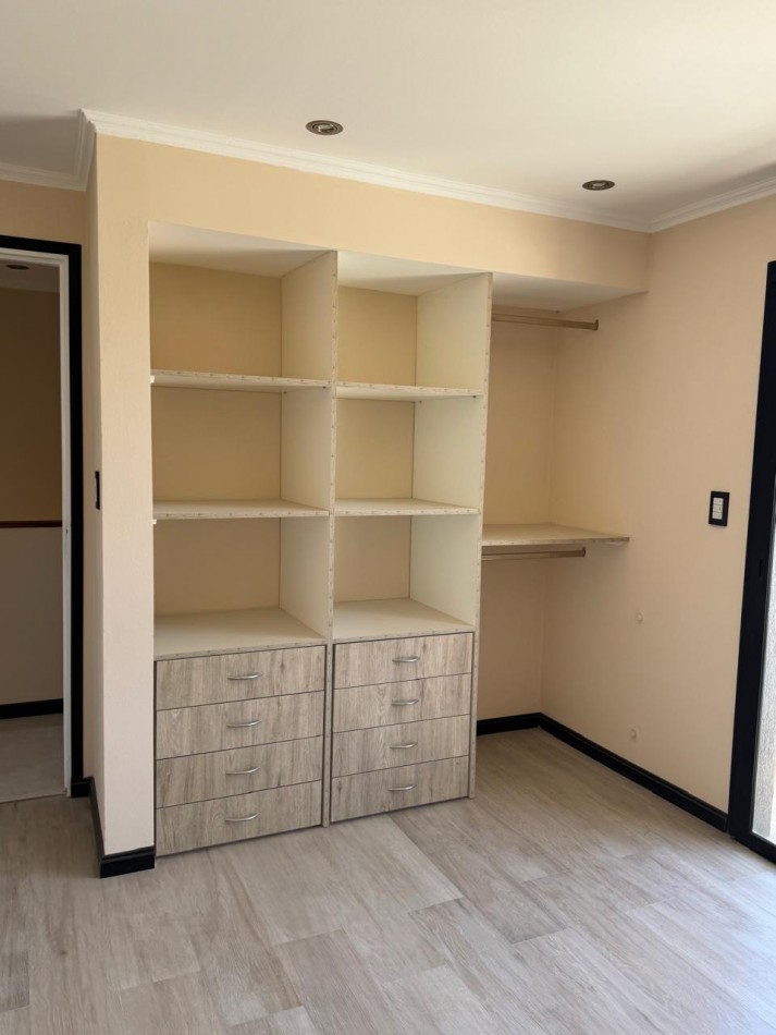DUPLEX 4 AMBIENTES A ESTRENAR, CON PATIO Y PARRILLA EN COLINAS PERALTA RAMOS