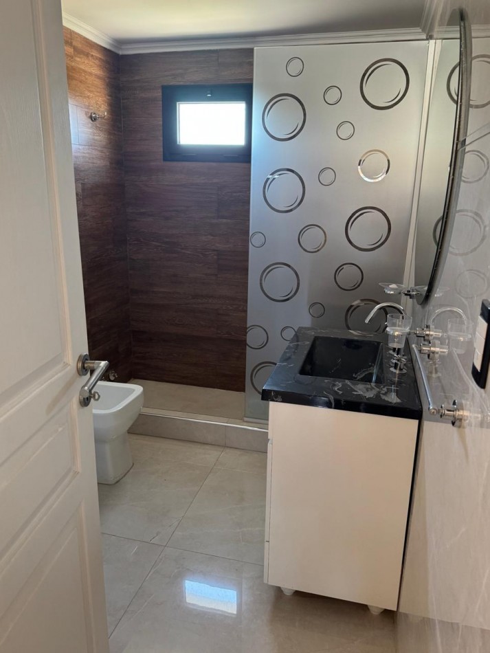 DUPLEX 4 AMBIENTES A ESTRENAR, CON PATIO Y PARRILLA EN COLINAS PERALTA RAMOS