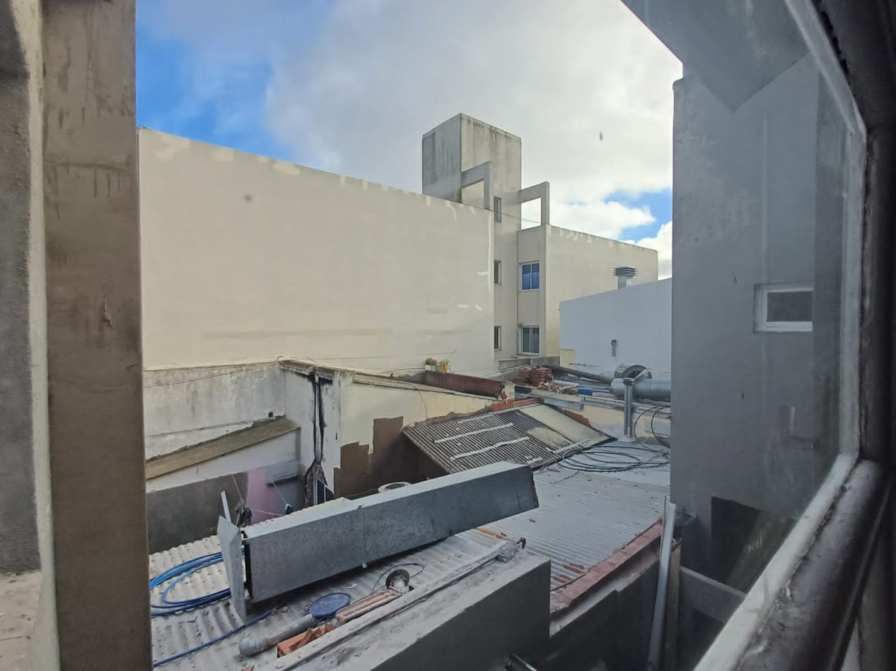 PH 3 AMBIENTES AL FONDO EN 1ER. PISO CON TERRAZA PROPIA EN SAN JOSE