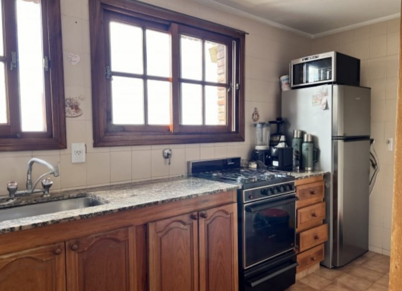 DEPARTAMENTO 3 AMB CON COCHERA Y BAULERA FRENTE AL MAR EN PUNTA MOGOTES. PERMUTA Y FINANCIA. APTO CREDITO