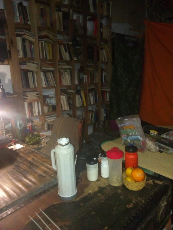 GALPON CON FOSA MAS DEPARTAMENTO 2 AMBIENTES CON ENTRADA INDEPENDIENTE