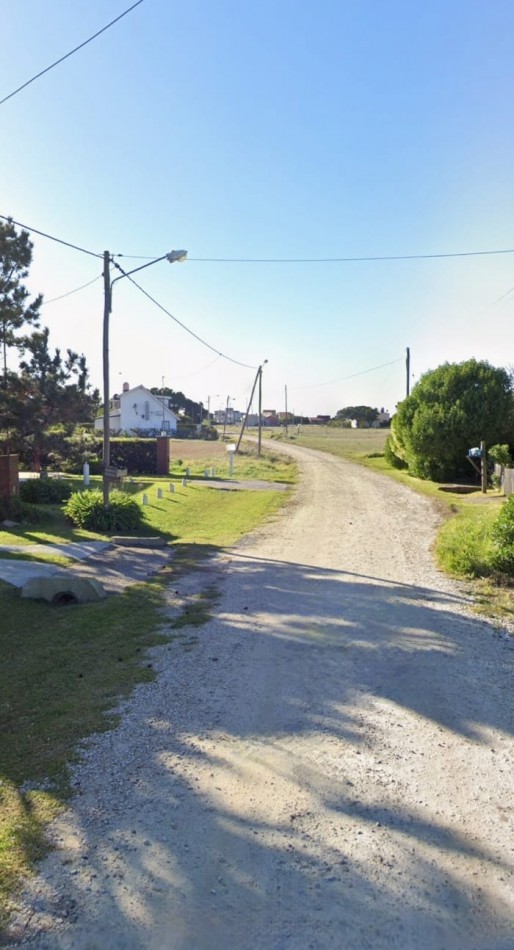 LOTE DE 450 M2 EN EL MARQUESADO, A METROS DE LA PLAYA VENDE Y PERMUTA POR VEHICULO