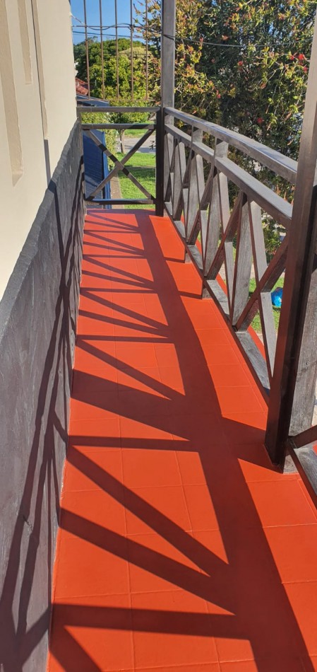 CASA 4 AMBIENTES CON PARQUE Y GARAJE EN MIRAMAR