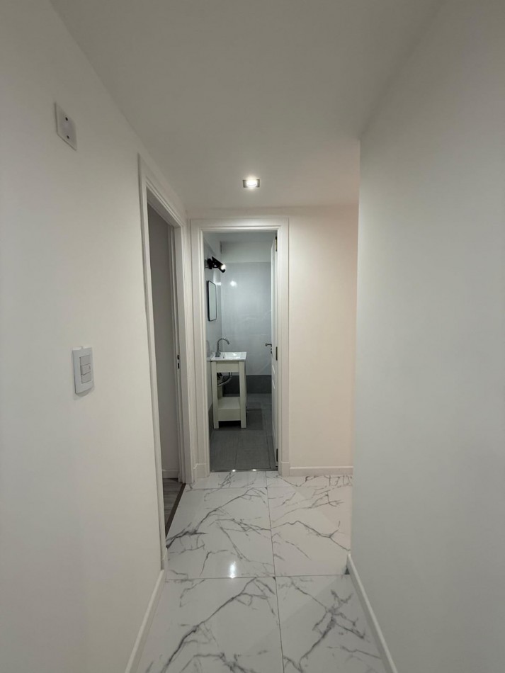 DEPARTAMENTO 2 AMB CON  DEPENDENCIA, BALCON, RECICLADO A NUEVO EN ALDREY, VENDE Y PERMUTA. OPCION DE COCHERA