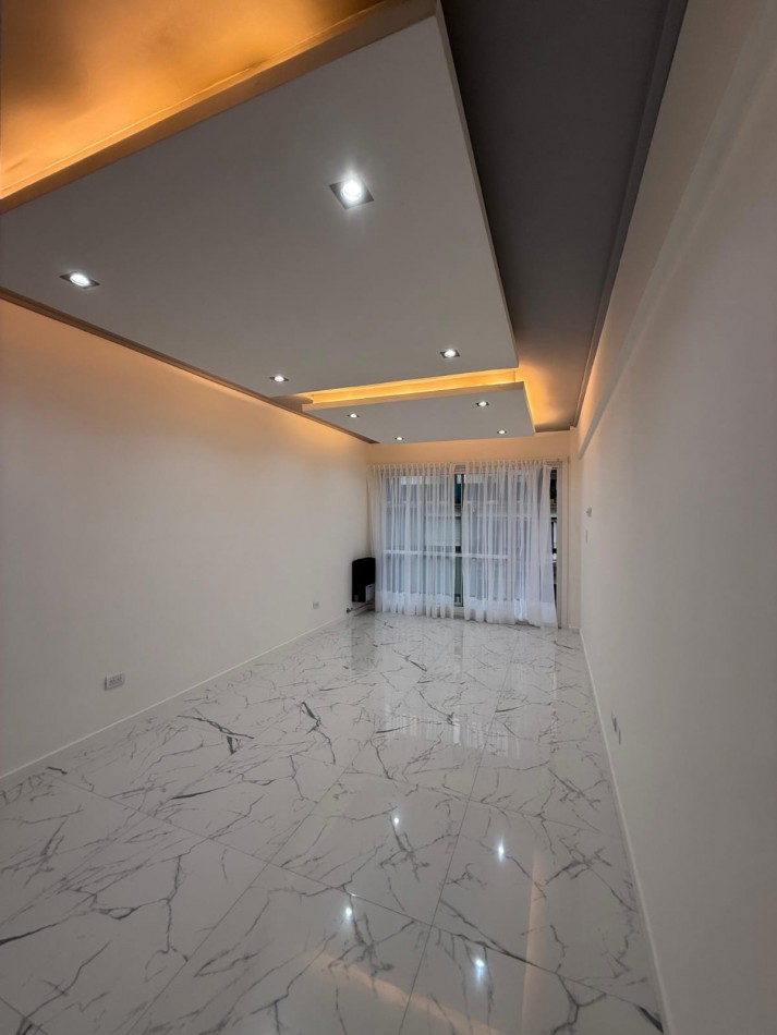 DEPARTAMENTO 2 AMB CON  DEPENDENCIA, BALCON, RECICLADO A NUEVO EN ALDREY, VENDE Y PERMUTA. OPCION DE COCHERA