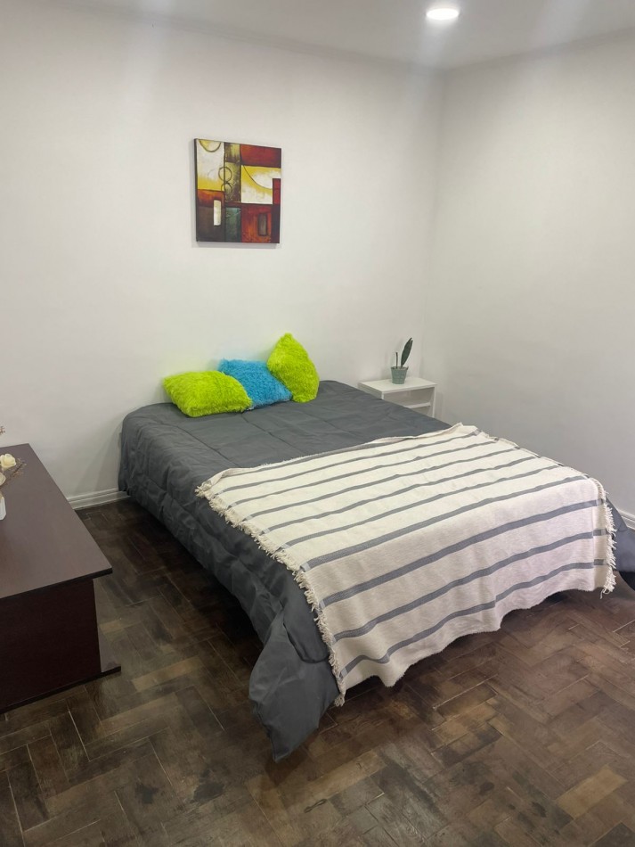 PH DE 2 AMBIENTES RECICLADO, PLANTA BAJA CON PATIO EN EL BARRIO SAN CARLOS 