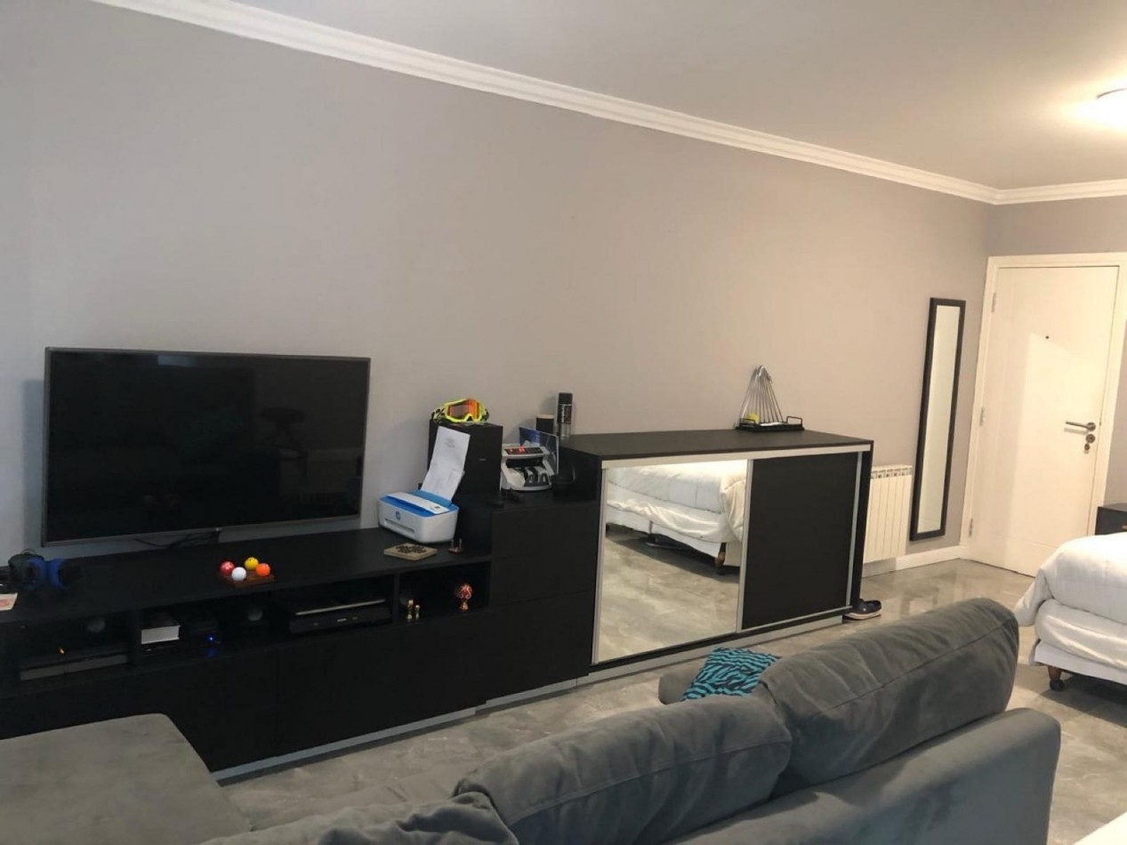 DEPARTAMENTO 1 AMB MODERNO CON BALCON A LA CALLE
