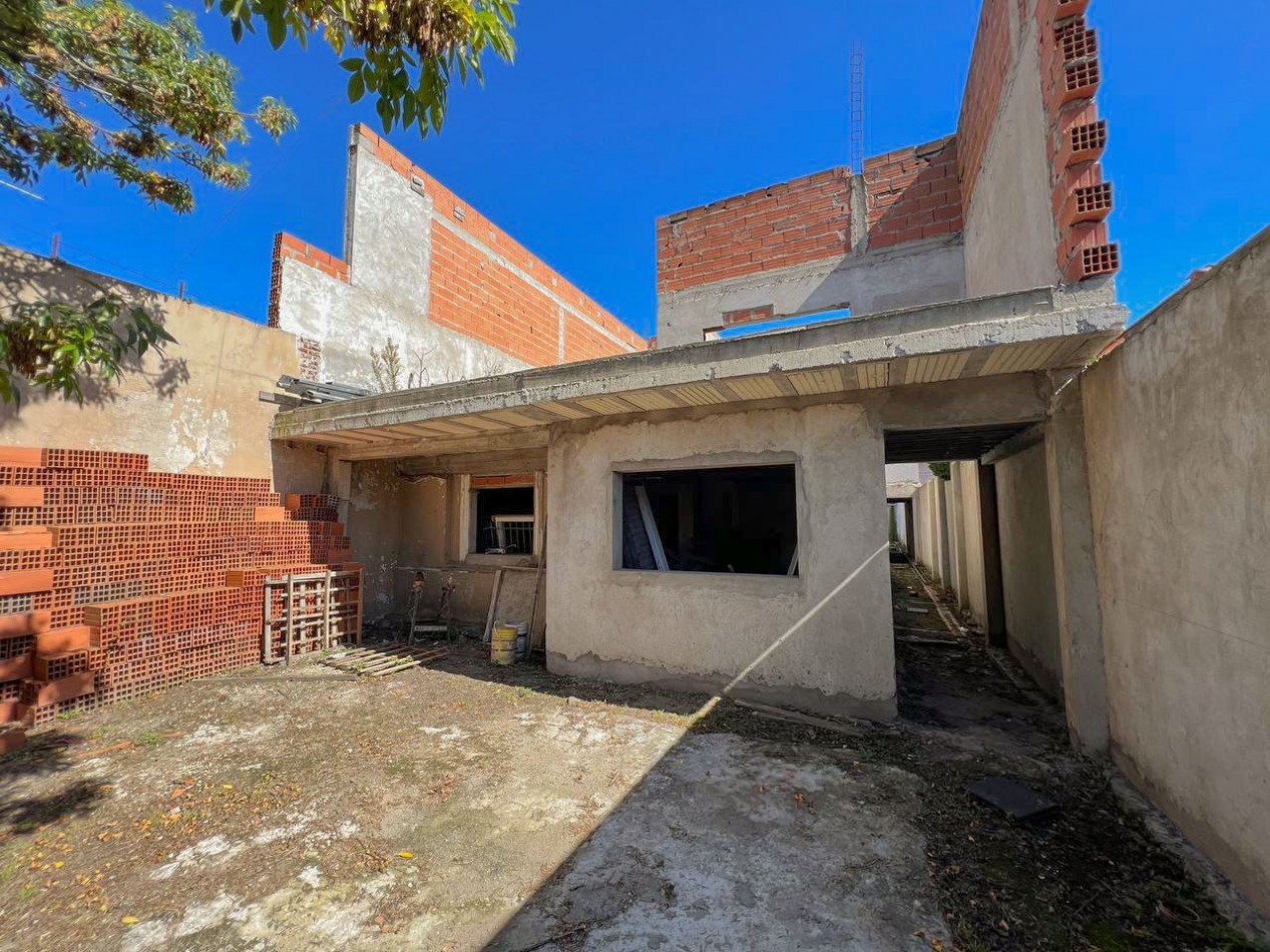 PH EN CONSTRUCCION EN DON BOSCO CON PLANOS APROBADOS VENDE, PERMUTA Y FINANCIA