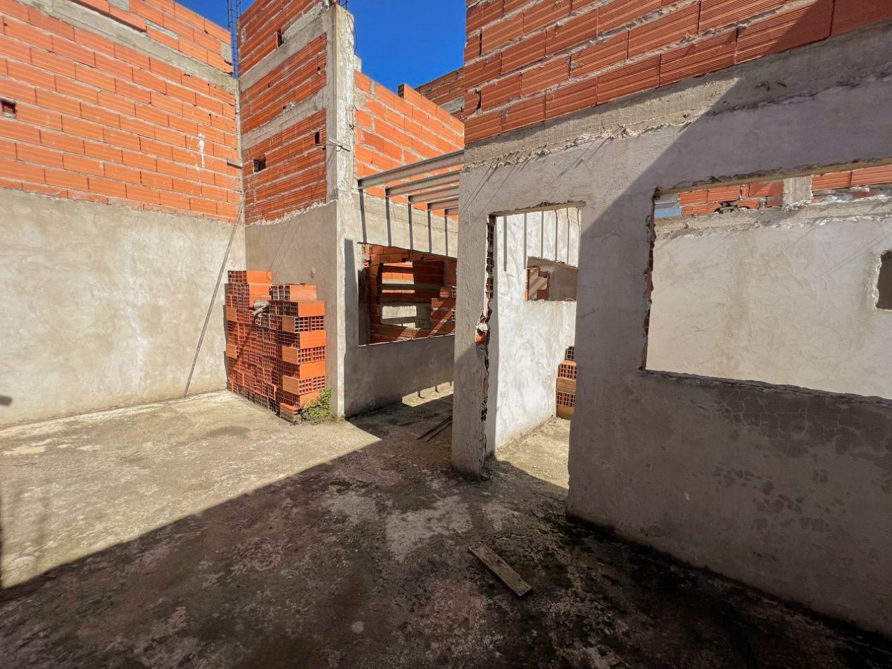 PH EN CONSTRUCCION EN DON BOSCO CON PLANOS APROBADOS VENDE, PERMUTA Y FINANCIA