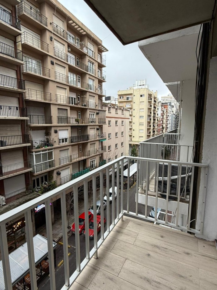 DEPARTAMENTO 3 AMBIENTES BALCON SALIENTE Y COCHERA