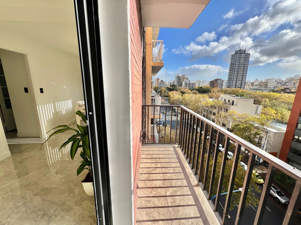 DEPARTAMENTO 2 AMBIENTES EXTERNO CON BALCON SOBRE CALLE CORDOBA Y AV. LURO