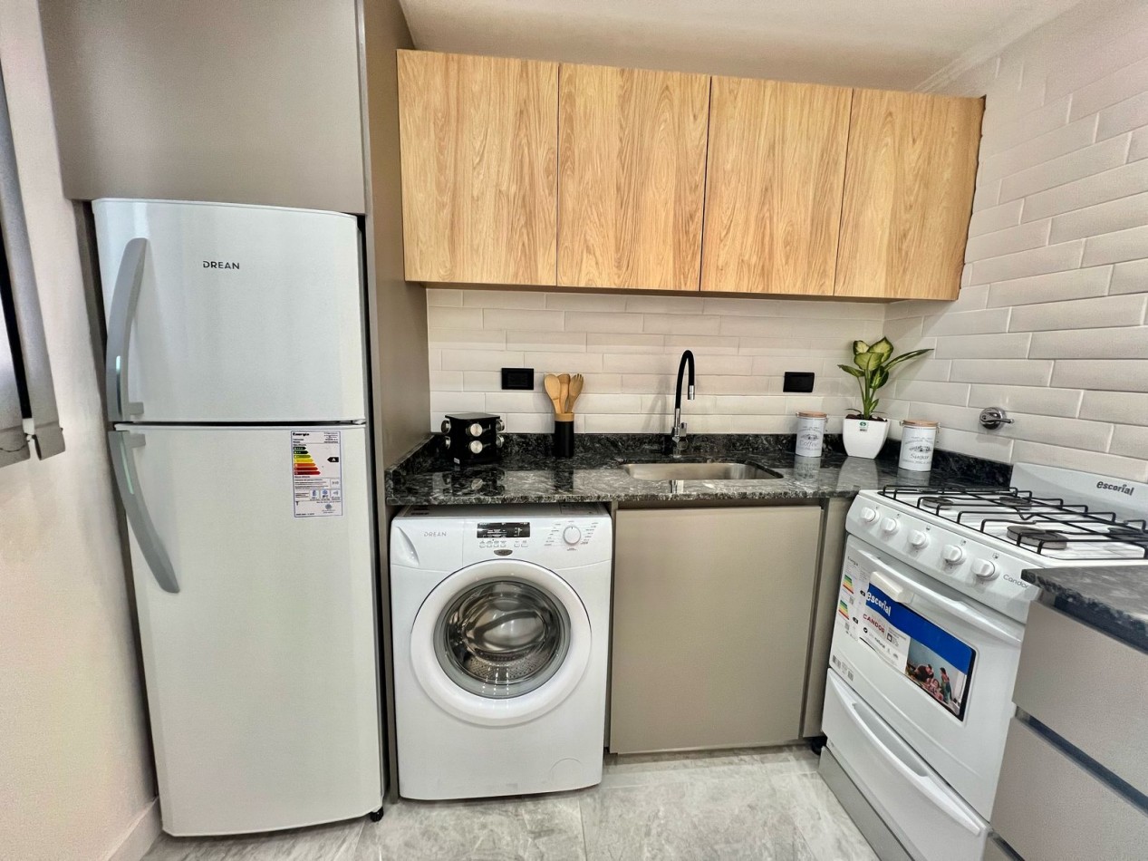 DEPARTAMENTO 2 AMBIENTES EXTERNO CON BALCON SOBRE CALLE CORDOBA Y AV. LURO